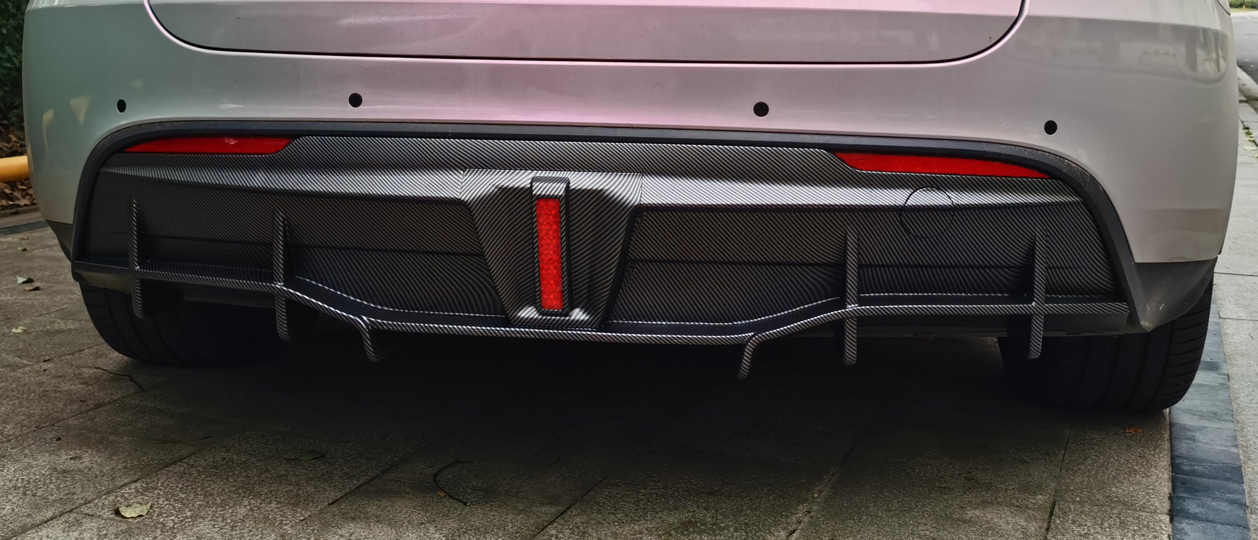 Brand New Rear Bumper Diffuser Lip W/ Red Light Fits 2019-2022 Tesla Model Y